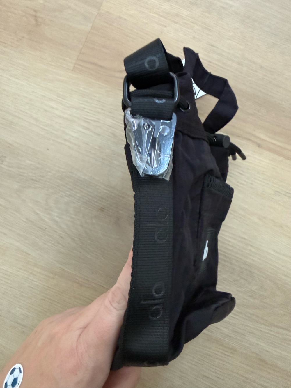 Alo Yoga Crossbody Bucket Bag NWT black - Picture 2 of 5
